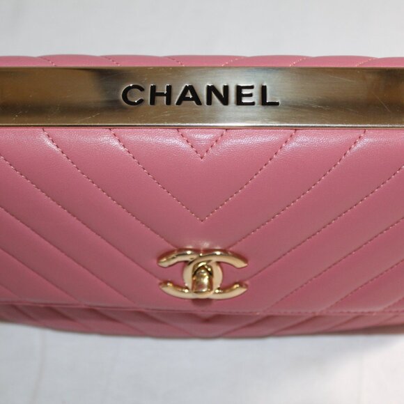 Chanel Lambskin Chevron Quilted Medium Trendy CC Flap Top Handel Shoulder Bag - Picture 12 of 13